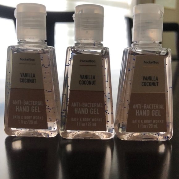 Bath & Body Works Accessories - 3 BBW vanilla coconut Pocketbac